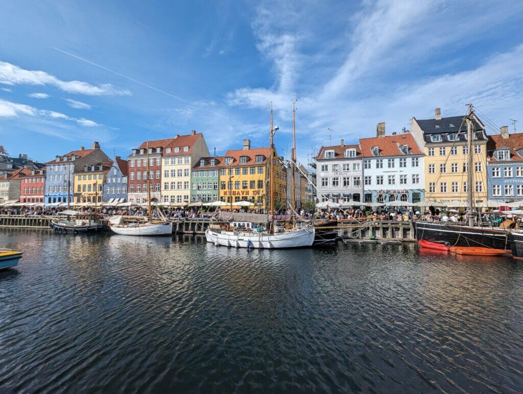 Colourful houses on the canals of Nyhavn in Copenhagen, Denmark.