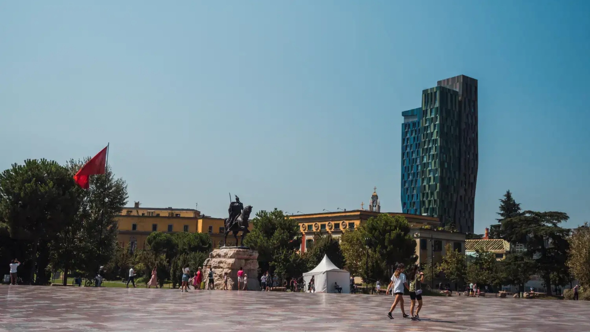 What is the best time to visit Tirana for first-time visitors